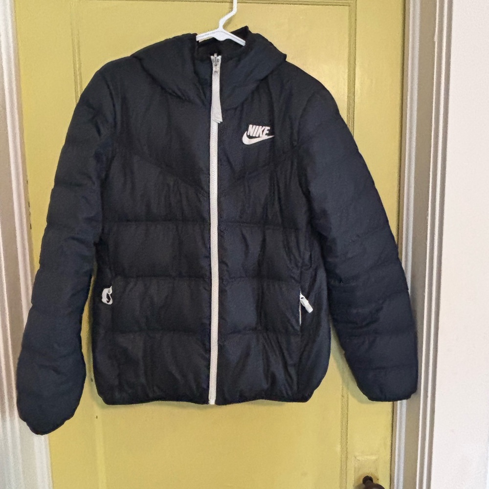Nike Sportswear Windrunner Down-Fill Reversible Women’s size Medium